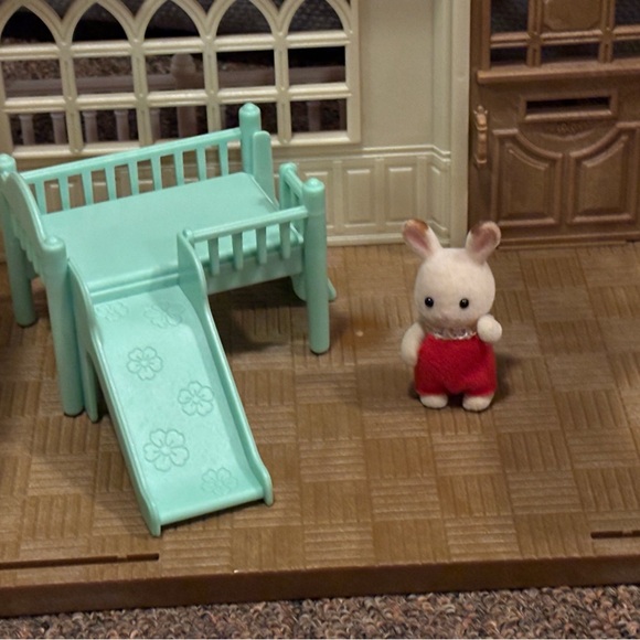 Calico Critters Sweet Raspberry Home - Picture 3 of 3